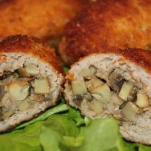 Зразы мясные с луком и грибами