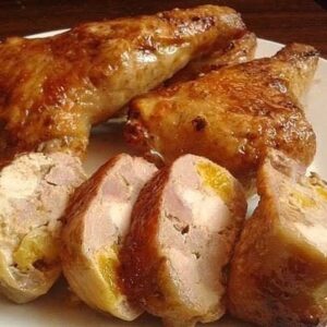 Куриные окорочка фаршированные овощами